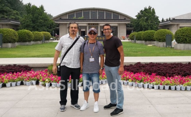 Asia Silk Road Tourists