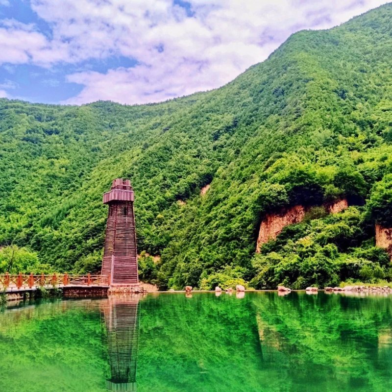 Guan'E Gou Scenic Area