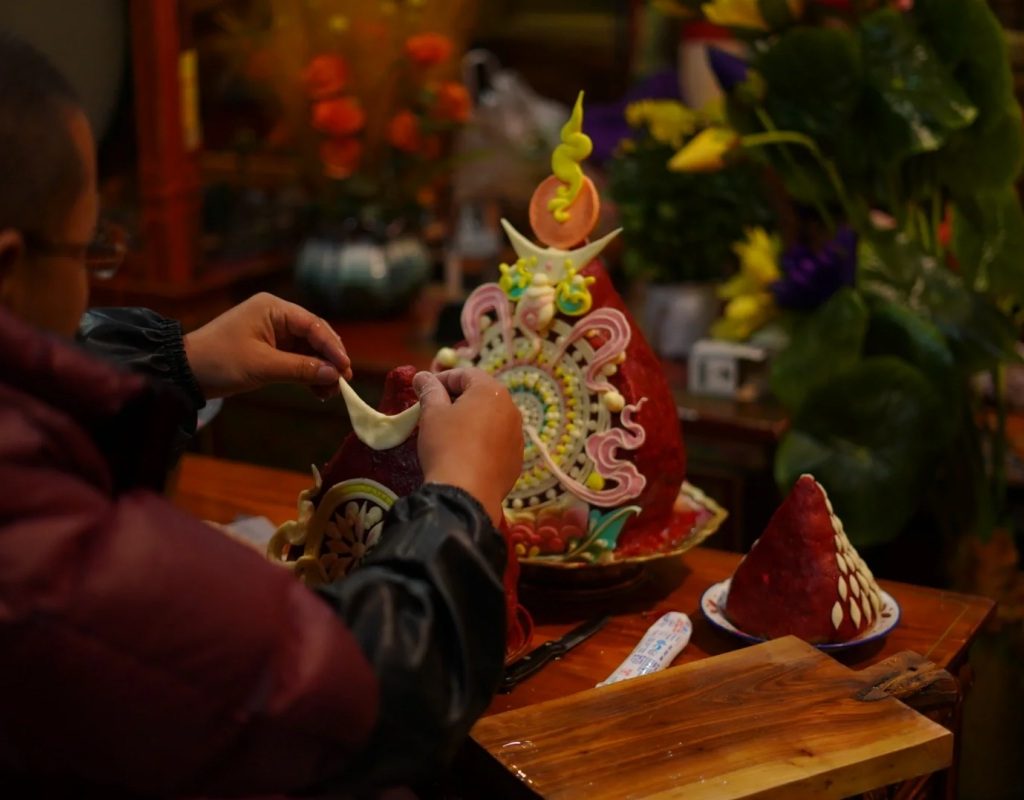 Qinghai Butter Sculptures Creating