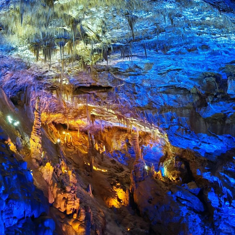 Wanxiang Cave