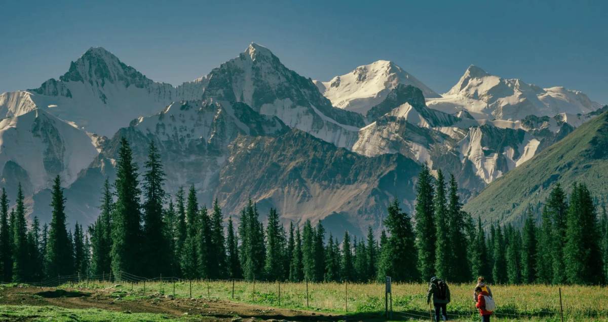 Xinjiang Tianshan Mountains