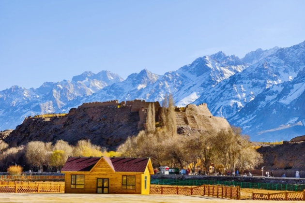 Xinjiang tour Tashkurgan stone fortress