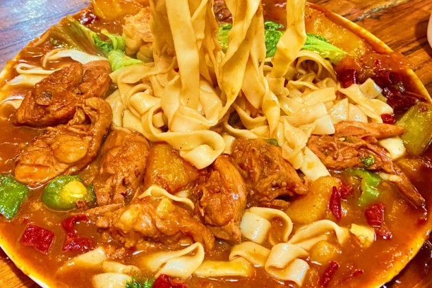 xinjiang tour big plate chicken